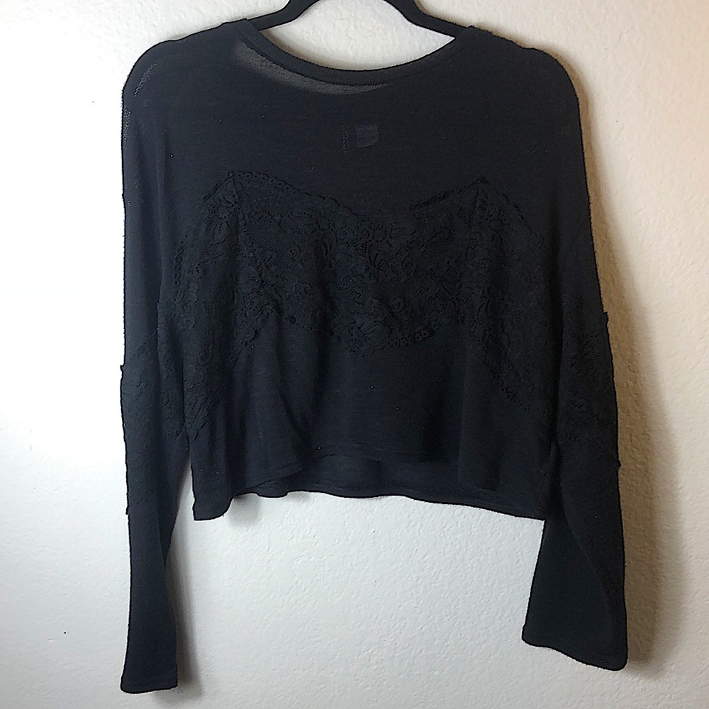 Black Lace Detailed Lon Sleeves Divided Cropped Sweatshirt!